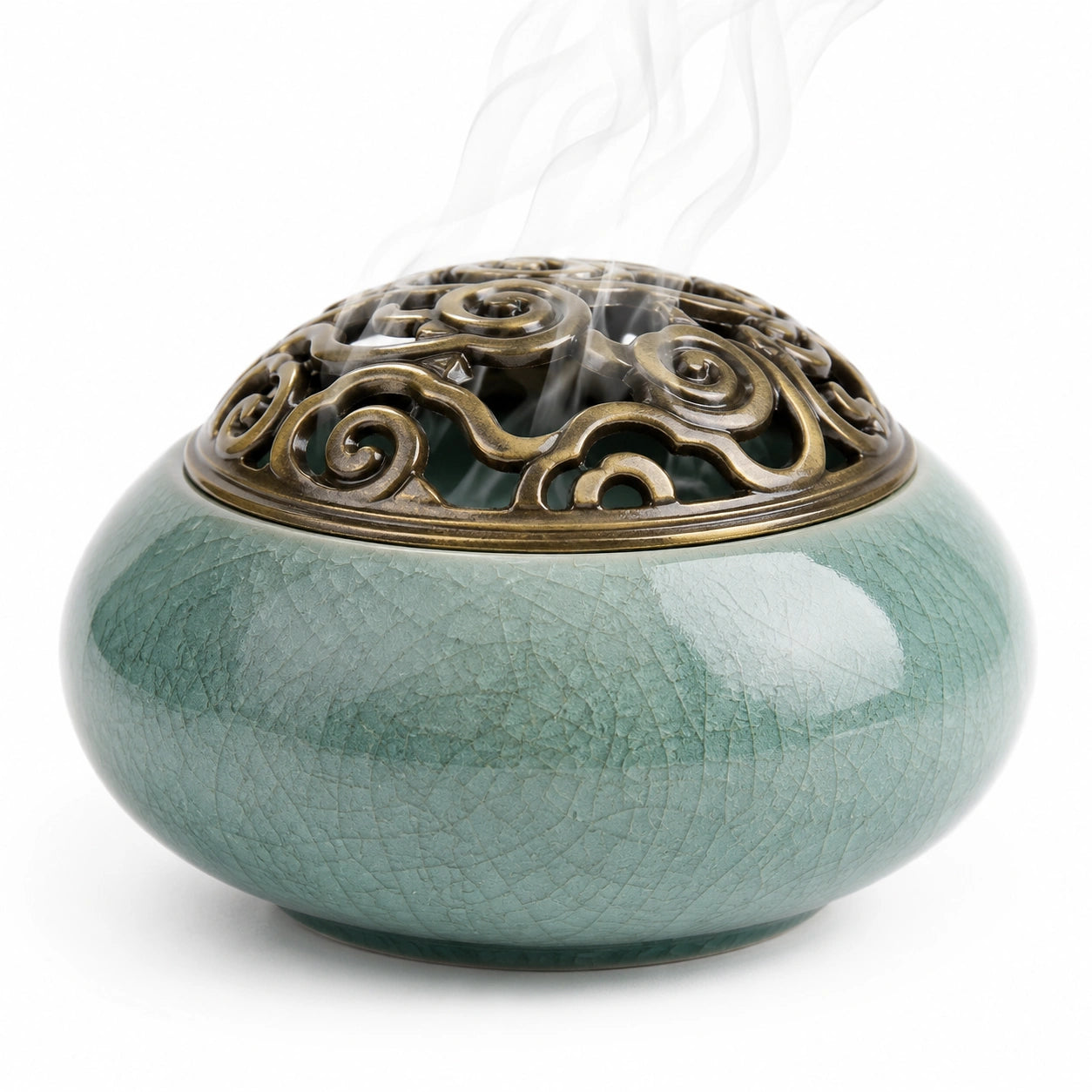 Brûleur d'encens en céramique verte avec motif asiatique ajouré